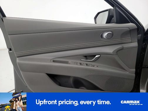 Gray 2025 Hyundai ELANTRA SEL Convenience