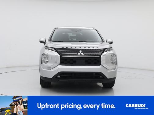 2022 Mitsubishi Outlander ES
