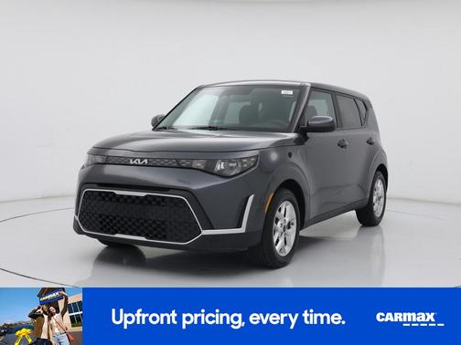 Gray 2023 Kia Soul LX