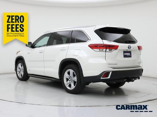 White 2017 Toyota Highlander Hybrid Limited