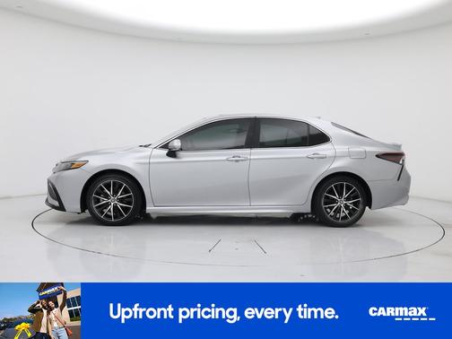 Silver 2022 Toyota Camry Hybrid SE