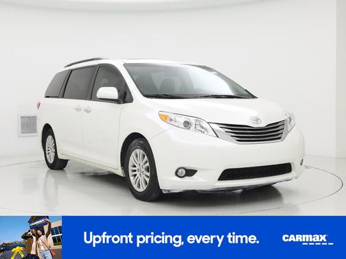 2017 Toyota Sienna XLE