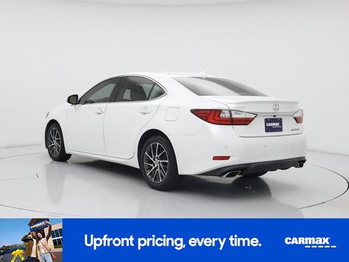 White 2016 Lexus ES 350