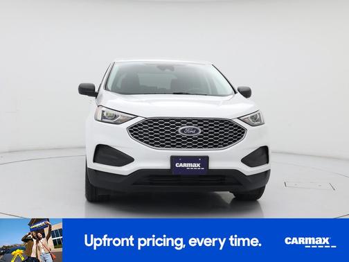 White 2024 Ford Edge SE
