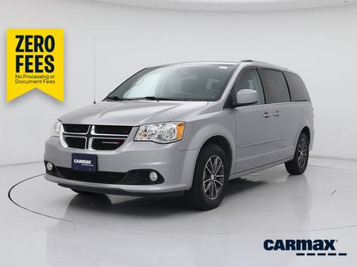 Silver 2017 Dodge Grand Caravan SXT