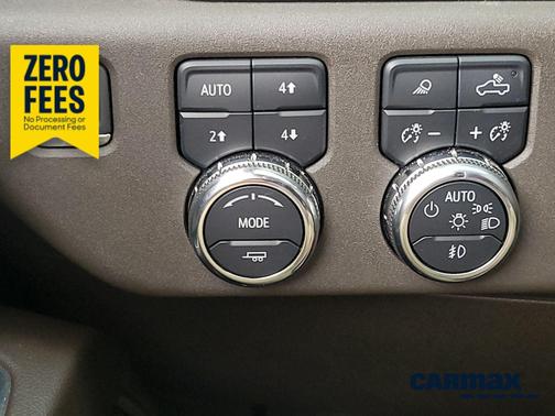 White 2025 GMC Sierra 2500 SLT