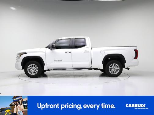 White 2024 Toyota Tundra SR5