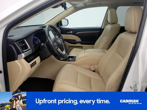 White 2018 Toyota Highlander Limited Platinum
