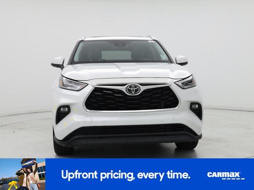 Pearl 2022 Toyota Highlander Limited