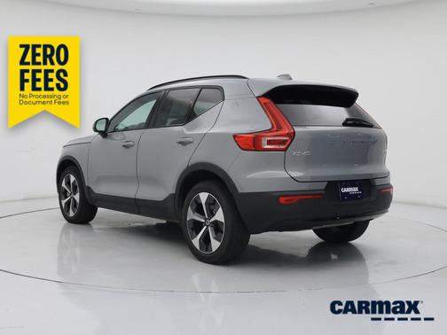 Gray 2024 Volvo XC40 B5 Core Bright Theme