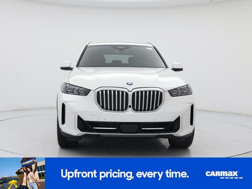 White 2025 BMW X5 xDrive40i