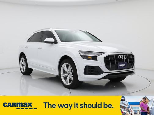 2023 Audi Q8 Premium