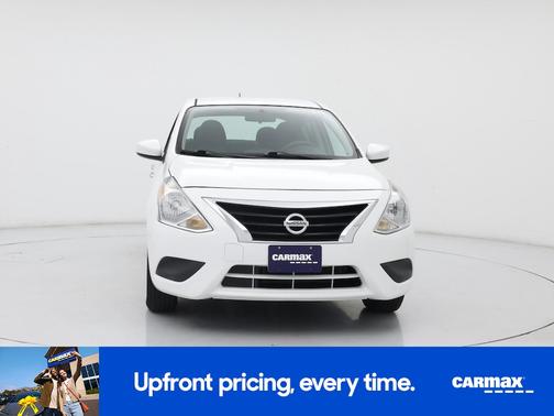 White 2018 Nissan Versa SV