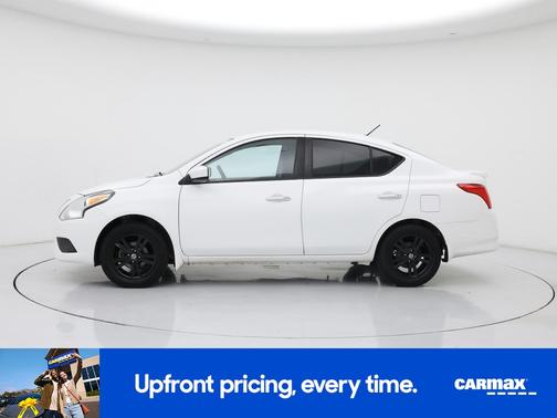 White 2018 Nissan Versa SV