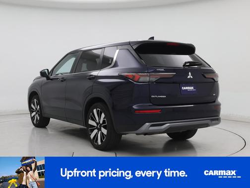 Blue 2025 Mitsubishi Outlander SE
