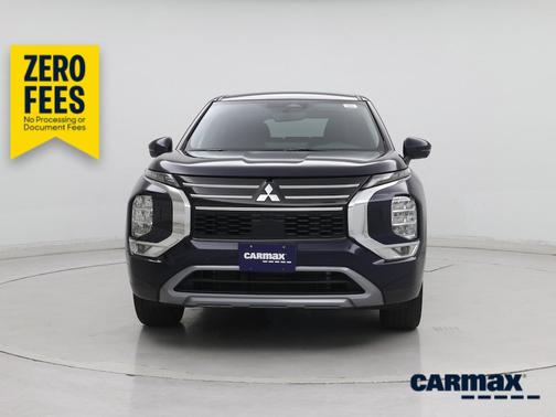 Blue 2025 Mitsubishi Outlander SE