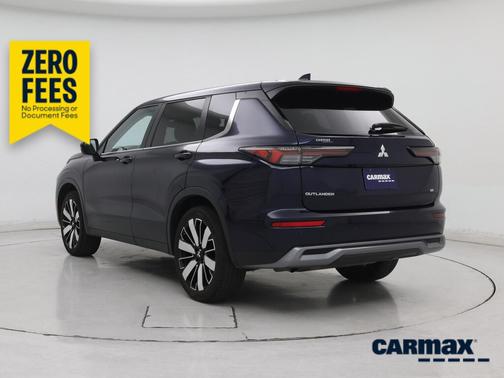 Blue 2025 Mitsubishi Outlander SE