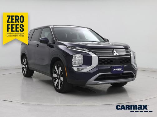 Blue 2025 Mitsubishi Outlander SE