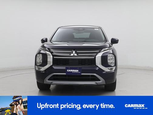 Blue 2025 Mitsubishi Outlander SE