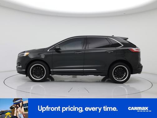 Green 2024 Ford Edge Titanium