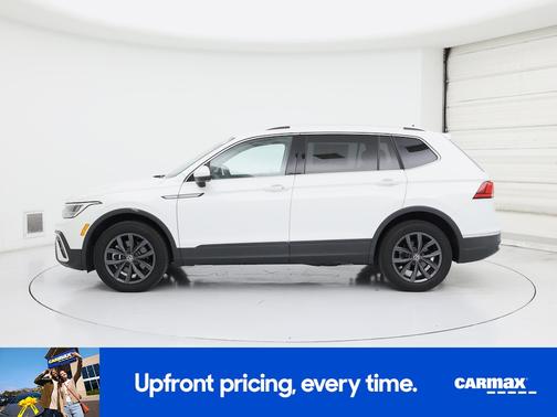 White 2023 Volkswagen Tiguan SE
