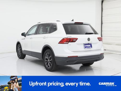 White 2023 Volkswagen Tiguan SE
