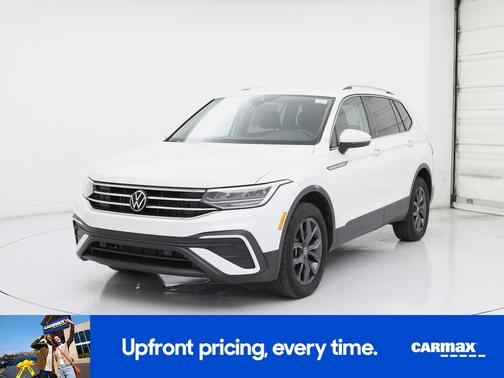 White 2023 Volkswagen Tiguan SE