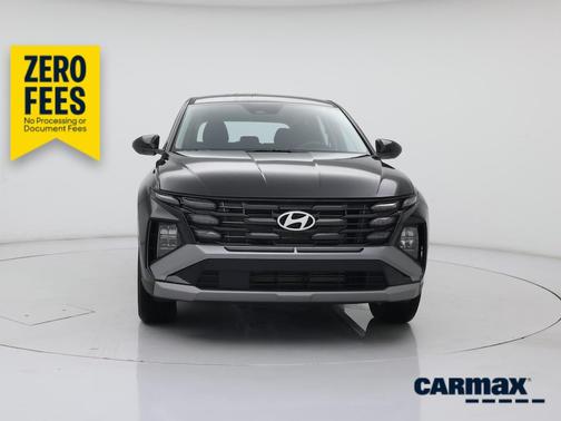 Black 2026 Hyundai TUCSON SE