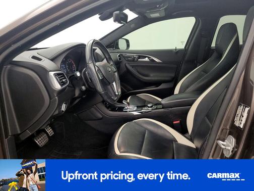 Gray 2017 INFINITI QX30 Sport