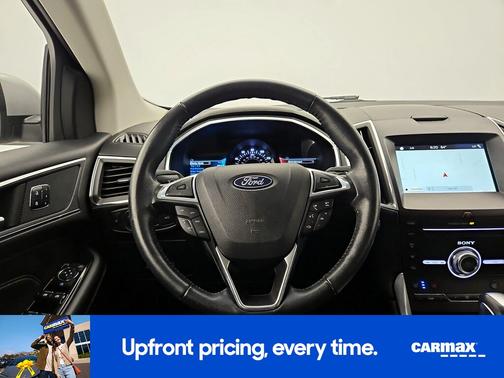 Silver 2017 Ford Edge Titanium