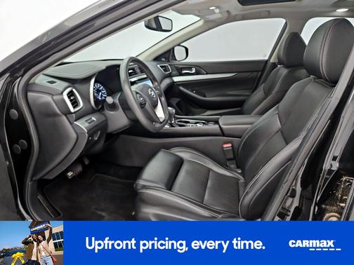 Black 2017 Nissan Maxima SL