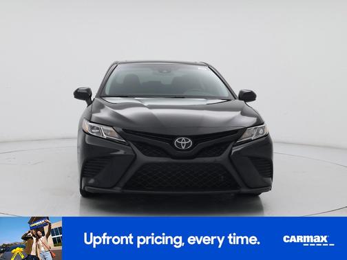 Black 2019 Toyota Camry SE