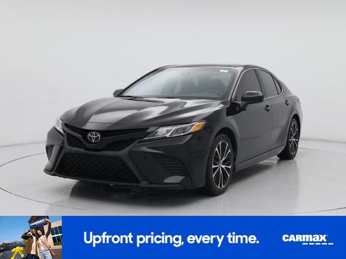 Black 2019 Toyota Camry SE