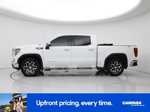 White 2024 GMC Sierra 1500 SLT