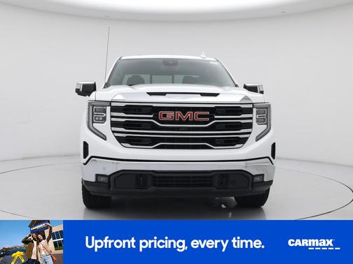 White 2024 GMC Sierra 1500 SLT