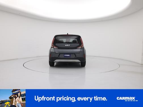 Gray 2023 Kia Soul LX