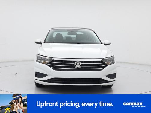 White 2019 Volkswagen Jetta SE
