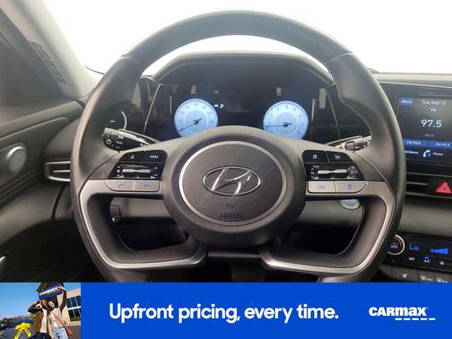 Black 2021 Hyundai ELANTRA SEL