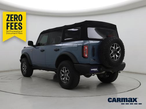 Blue 2023 Ford Bronco Badlands
