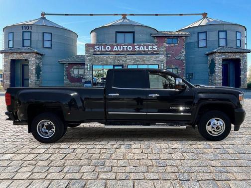Onyx Black 2018 GMC Sierra 3500 Denali