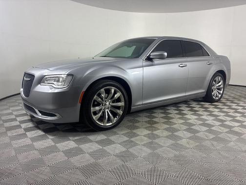 2016 Chrysler 300 Limited