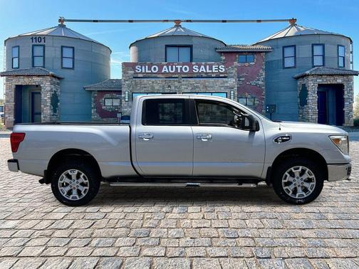 Brilliant Silver Metallic 2019 Nissan Titan XD SV