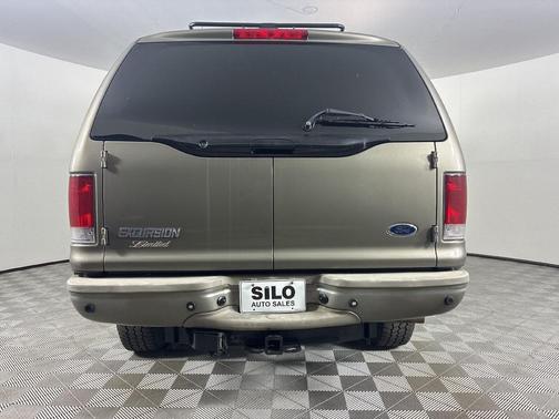 2004 Ford Excursion Limited