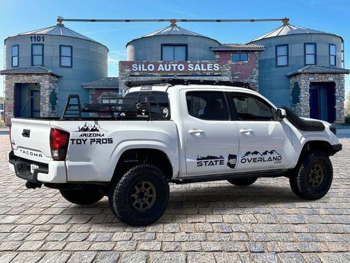 Super White 2018 Toyota Tacoma SR