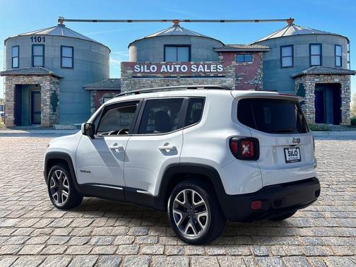 Alpine White 2017 Jeep Renegade Latitude