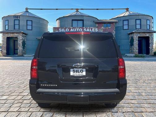 Black 2018 Chevrolet Suburban LT