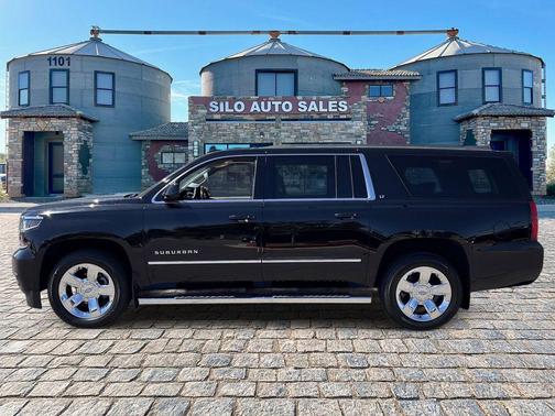 Black 2018 Chevrolet Suburban LT