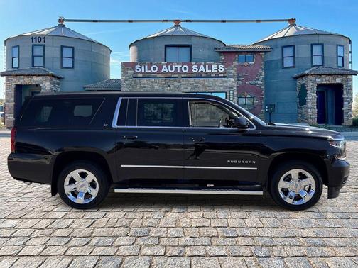 Black 2018 Chevrolet Suburban LT