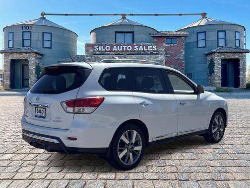 2016 Nissan Pathfinder Platinum