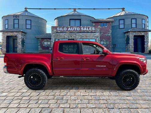 Barcelona Red Metallic 2017 Toyota Tacoma SR5